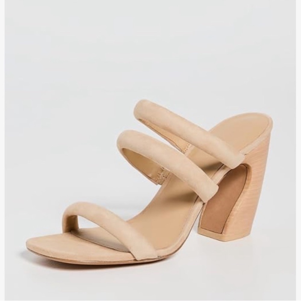 Vince Sand Beige Strappy Dara Sandals 7.5M